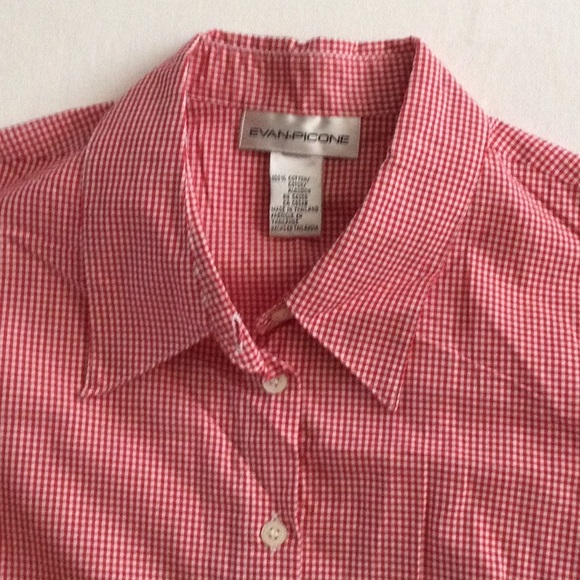 Sleeveless button down blouse - red gingham - Picture 2 of 13